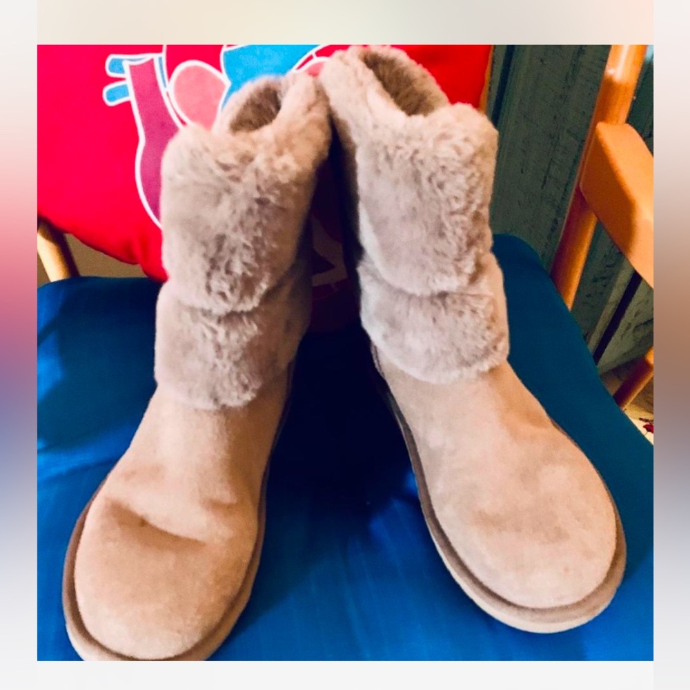 Koolaburra by Ugg boots size 8